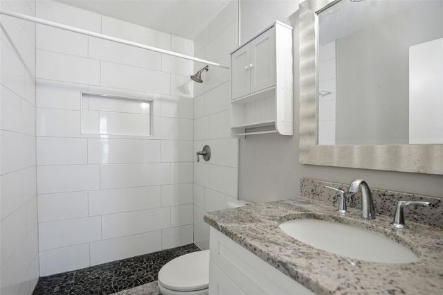 727 N HIMES AVENUE, Tampa, FL 33609