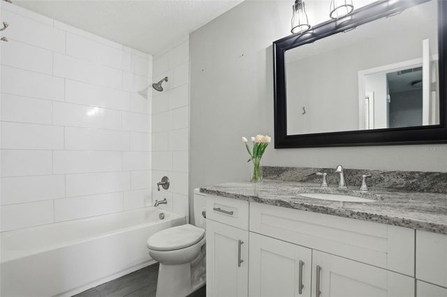 727 N HIMES AVENUE, Tampa, FL 33609