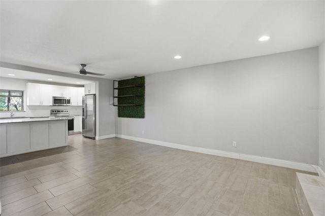727 N HIMES AVENUE, Tampa, FL 33609