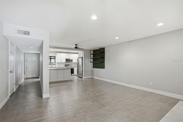 727 N HIMES AVENUE, Tampa, FL 33609
