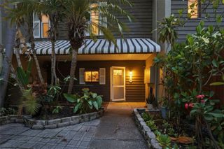 727 N HIMES AVENUE, Tampa, FL 33609