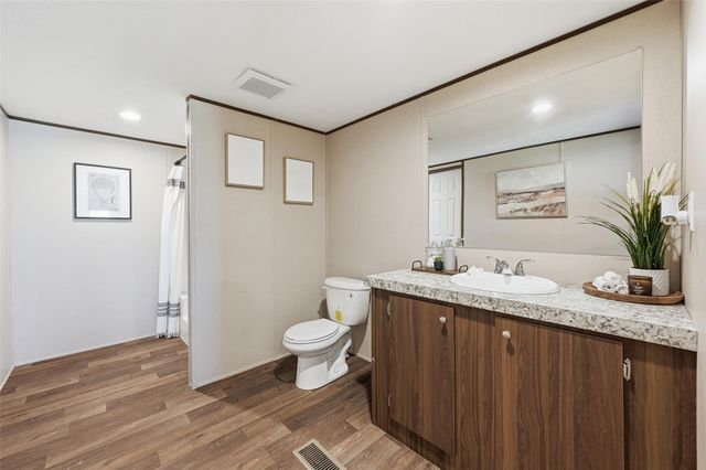 2504 Willow Oak Lane, Burleson, TX 76028