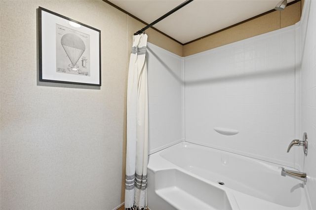 2504 Willow Oak Lane, Burleson, TX 76028