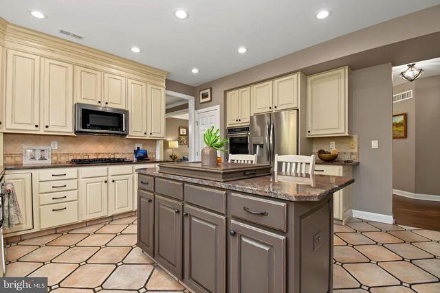 1754 PARTRIDGE RD, Yardley, PA 19067