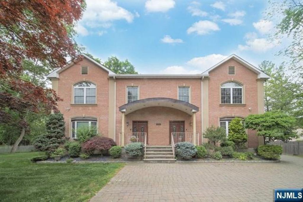 385 Livingston Street, Norwood, NJ 07648