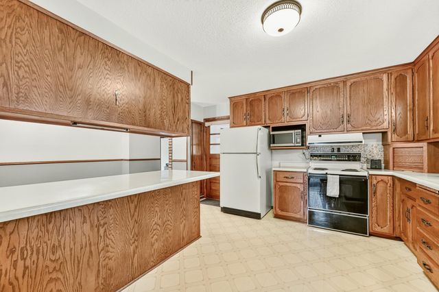 1114 13th Avenue NW, Rochester, MN 55901