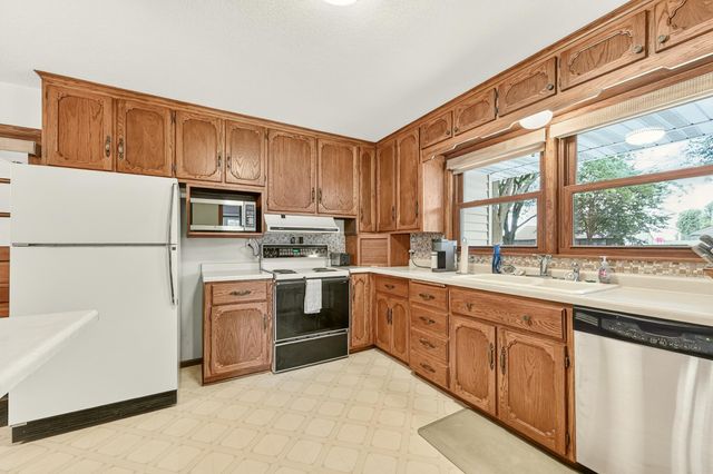 1114 13th Avenue NW, Rochester, MN 55901