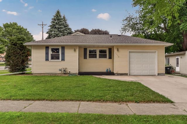 1114 13th Avenue NW, Rochester, MN 55901