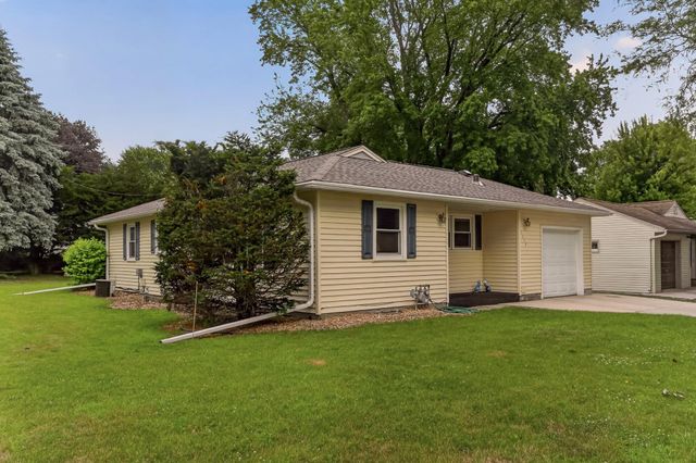 1114 13th Avenue NW, Rochester, MN 55901