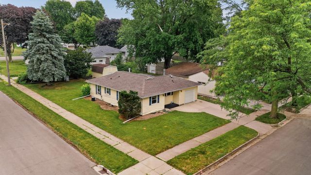 1114 13th Avenue NW, Rochester, MN 55901