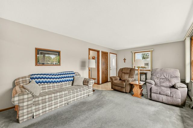 1114 13th Avenue NW, Rochester, MN 55901