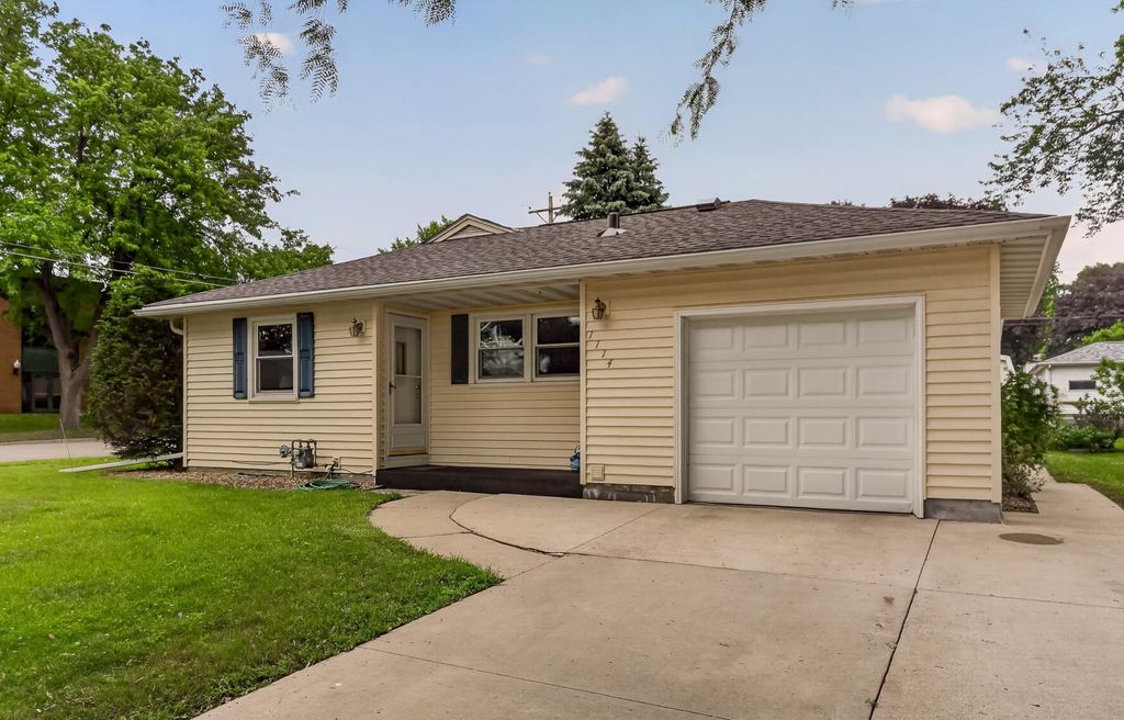 1114 13th Avenue NW, Rochester, MN 55901