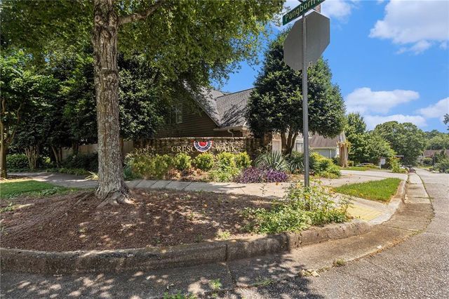 1469 Crescent Walk, Decatur, GA 30033