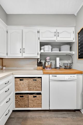 1855 South Newton Avenue, Springfield, MO 65807