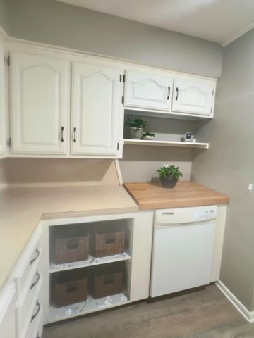 1855 South Newton Avenue, Springfield, MO 65807