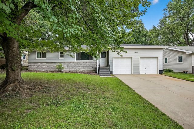 1855 South Newton Avenue, Springfield, MO 65807