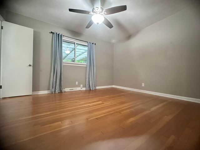 1855 South Newton Avenue, Springfield, MO 65807