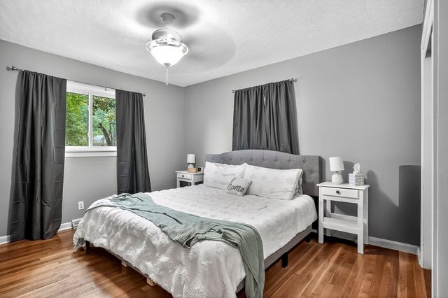 1855 South Newton Avenue, Springfield, MO 65807