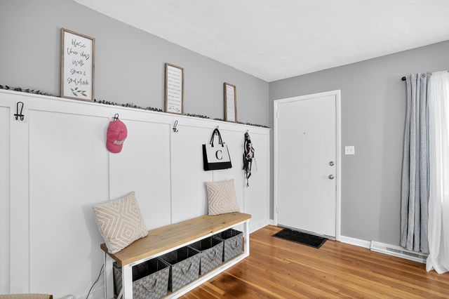 1855 South Newton Avenue, Springfield, MO 65807