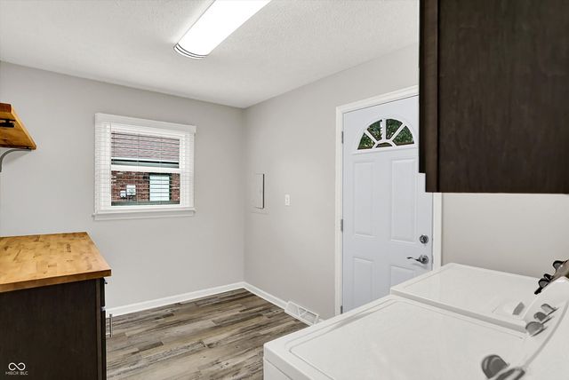 839 Fernwood Court, Indianapolis, IN 46234