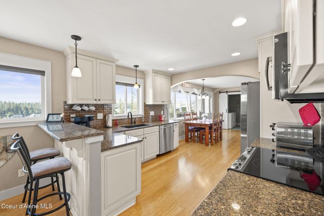 2272 E Upper Hayden Lake RD, Hayden, ID 83835