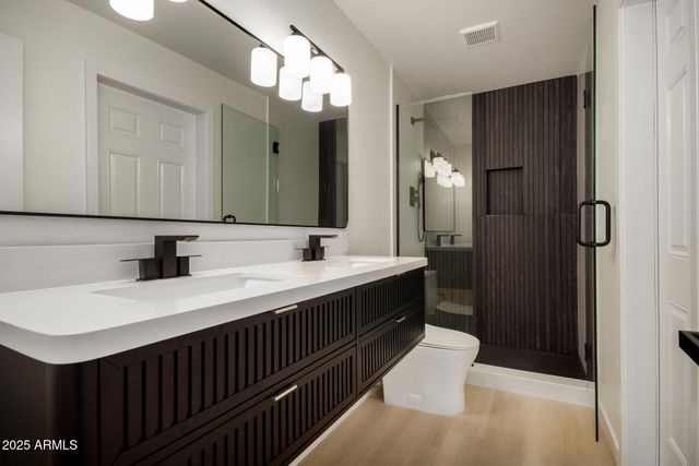 3401 E ALTADENA Avenue, Phoenix, AZ 85028