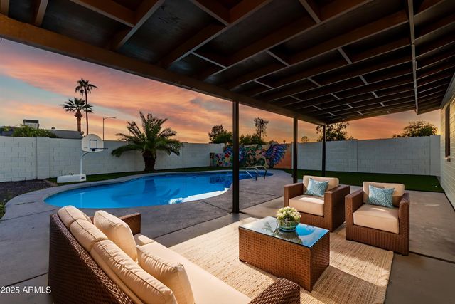 3401 E ALTADENA Avenue, Phoenix, AZ 85028