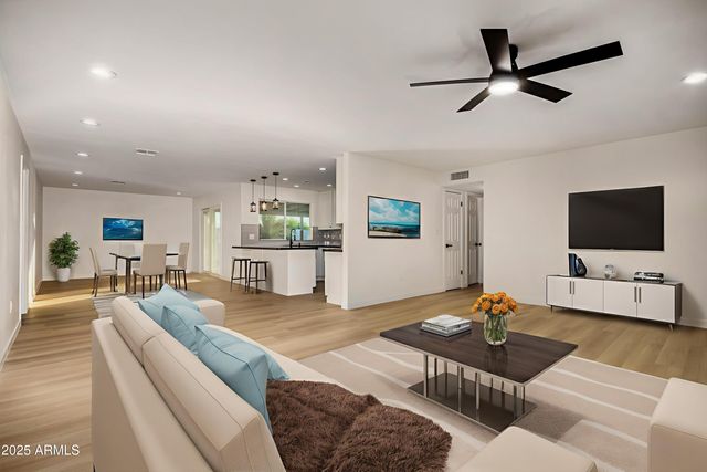 3401 E ALTADENA Avenue, Phoenix, AZ 85028