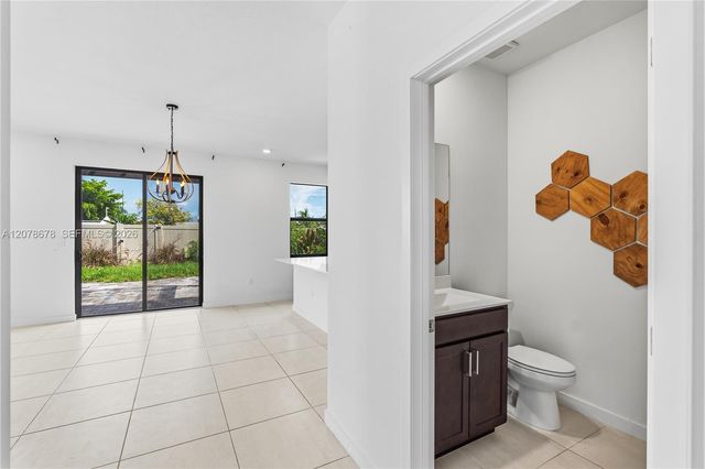 1325 NE 2nd Court, Homestead, FL 33033