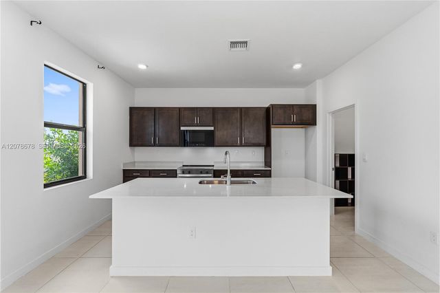 1325 NE 2nd Court, Homestead, FL 33033