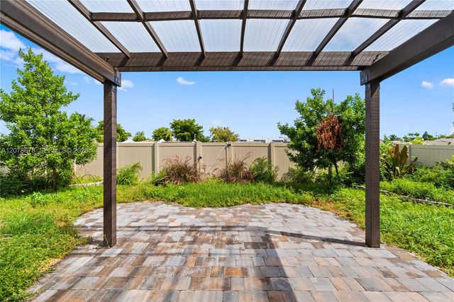 1325 NE 2nd Court, Homestead, FL 33033