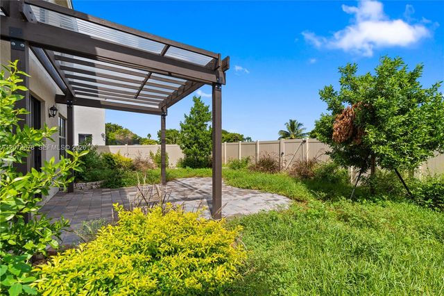 1325 NE 2nd Court, Homestead, FL 33033