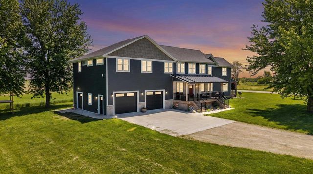 W9020 Breezy Point Road, Beaver Dam, WI 53916