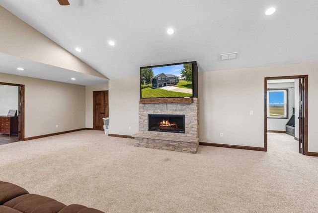 W9020 Breezy Point Road, Beaver Dam, WI 53916