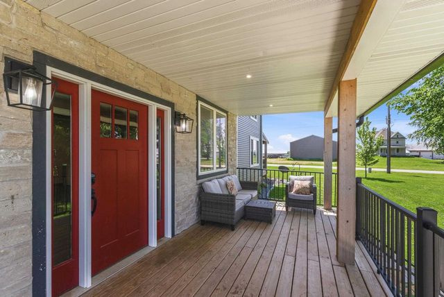 W9020 Breezy Point Road, Beaver Dam, WI 53916