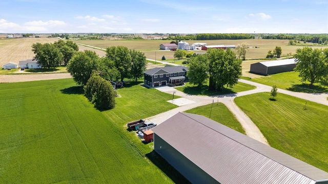 W9020 Breezy Point Road, Beaver Dam, WI 53916