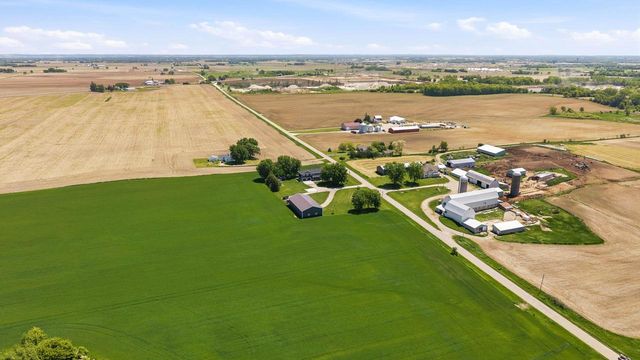 W9020 Breezy Point Road, Beaver Dam, WI 53916