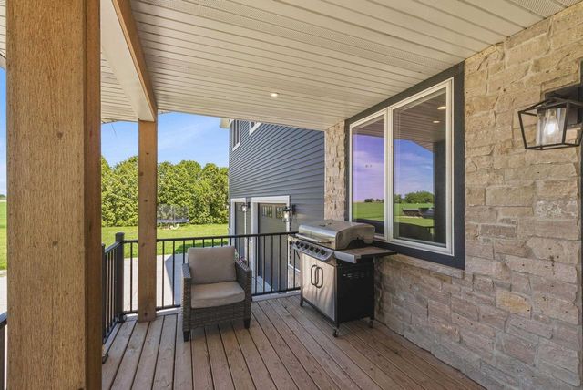 W9020 Breezy Point Road, Beaver Dam, WI 53916