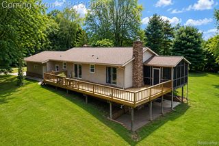 6776 Farley Road, Putnam Township, MI 48169