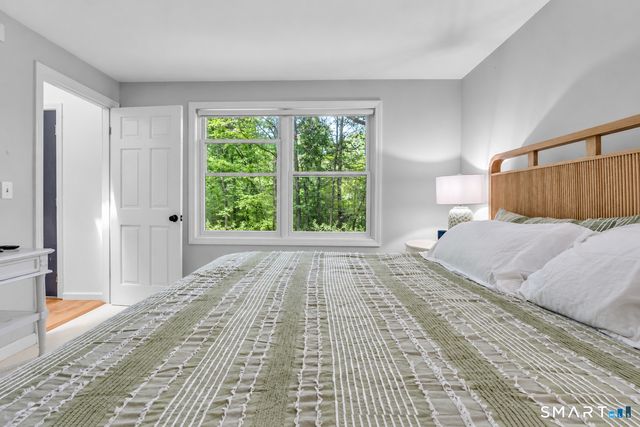 91 Whippoorwill Road, Old Lyme, CT 06371