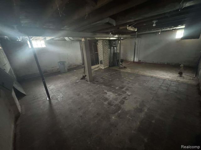 2426 Missouri Avenue, Flint, MI 48506