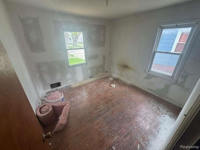 2426 Missouri Avenue, Flint, MI 48506