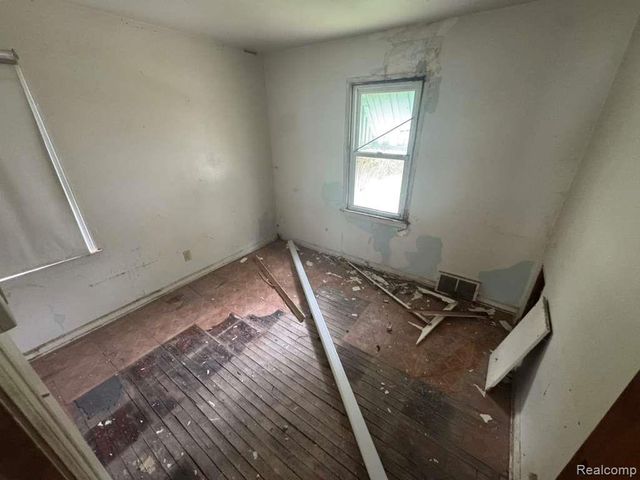 2426 Missouri Avenue, Flint, MI 48506