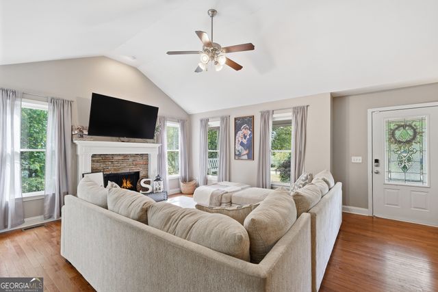 93 Horseshoe Bend, Jasper, GA 30143