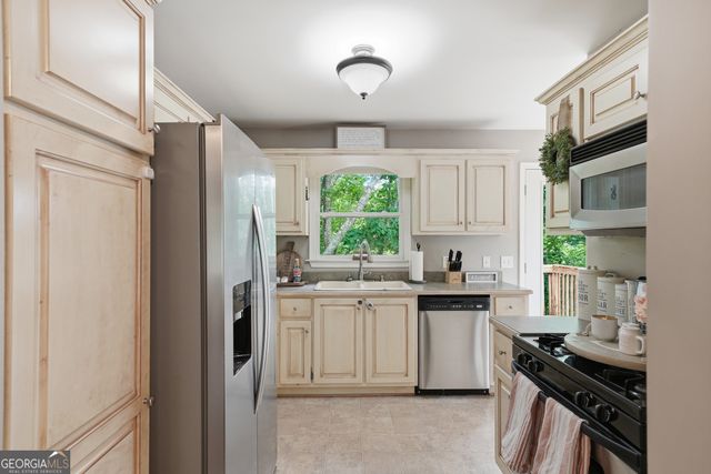 93 Horseshoe Bend, Jasper, GA 30143
