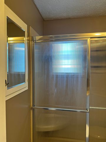 1408 Cheyenne Ave., Salina, KS 67401