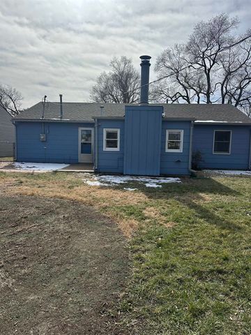 1408 Cheyenne Ave., Salina, KS 67401