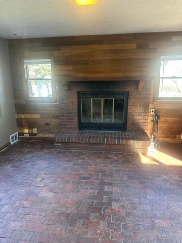 1408 Cheyenne Ave., Salina, KS 67401