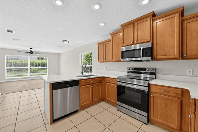 7026 MONTAUK POINT CROSSING, Bradenton, FL 34212