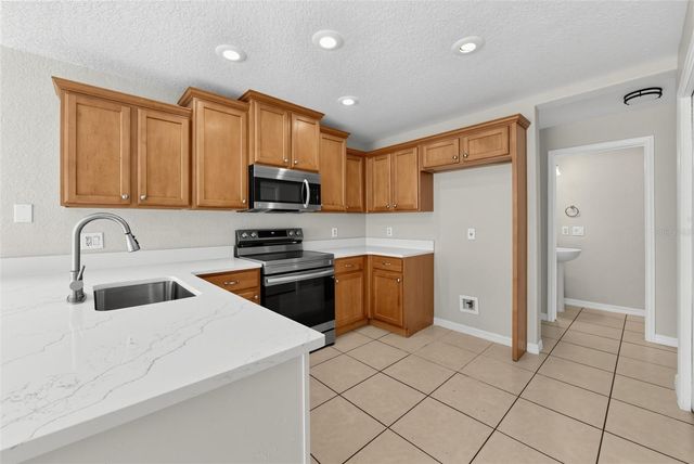 7026 MONTAUK POINT CROSSING, Bradenton, FL 34212